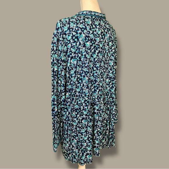 NWT Woman Within ‘Plus Size Button-Front Mixed Print Tunic’ in Teal/Navy Floral - Picture 6 of 15